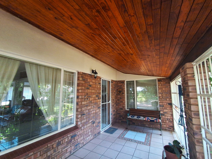 3 Bedroom Property for Sale in Ifafi North West